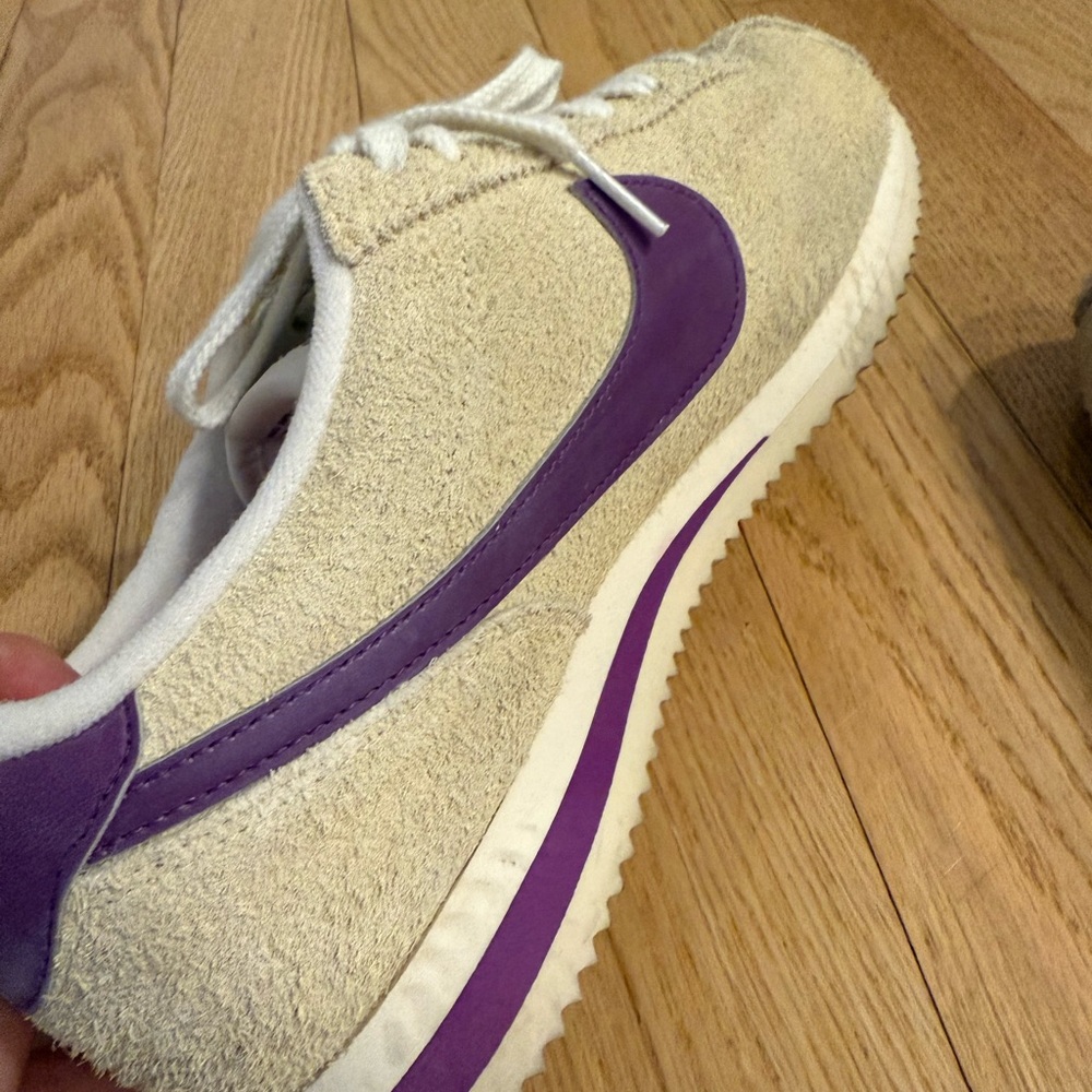Women’s Nike Cortez Vintage Muslin Fuchsia Sneakers